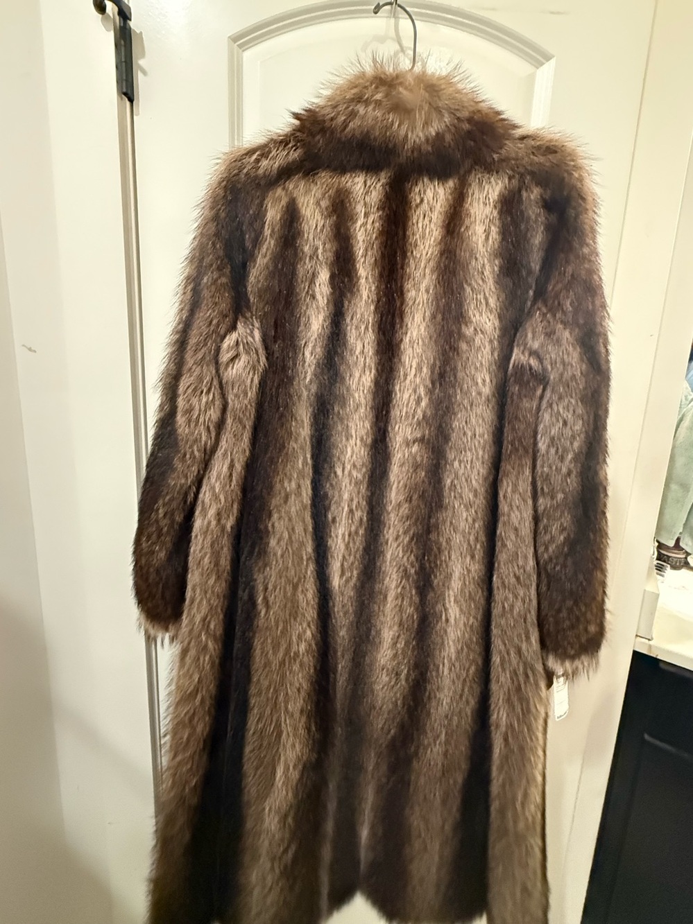 Vintage Genuine Raccoon Fur Full Length Coat Yudofsky Fur & Leather - Picture 9 of 16